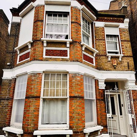 Victorian Woods Bnb Ilford Exterior photo